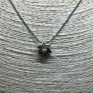 שרשרת כסף קצרה תליון מגן דוד