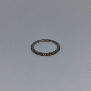 טבעת כסף משובצת זרקונים מידה 8.5